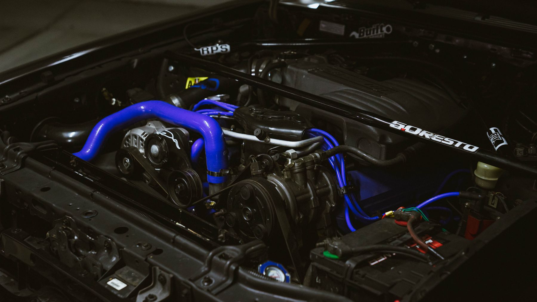 Engine pipes and mechanical components